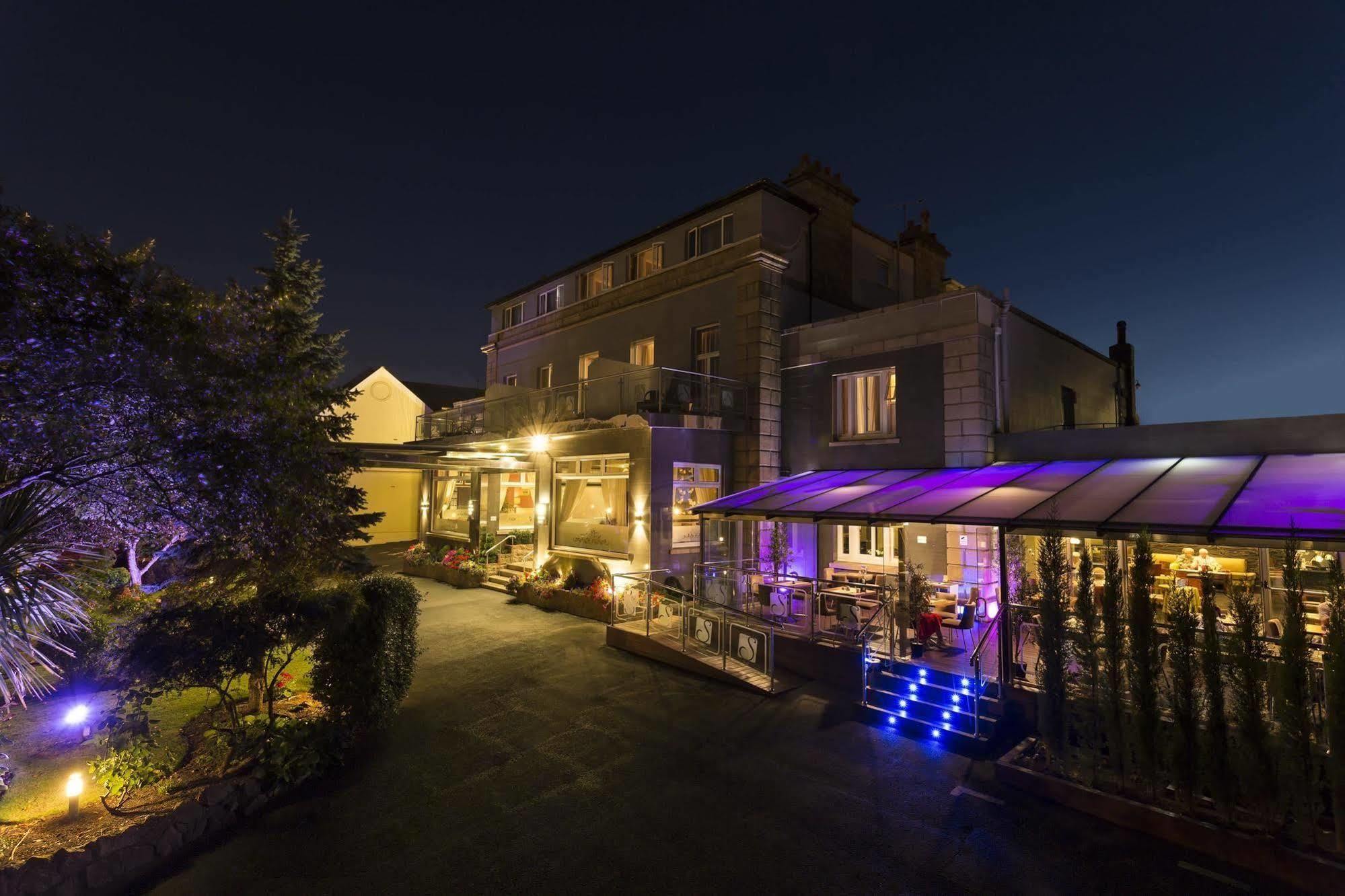Hotel Savoy Saint Helier Exterior photo